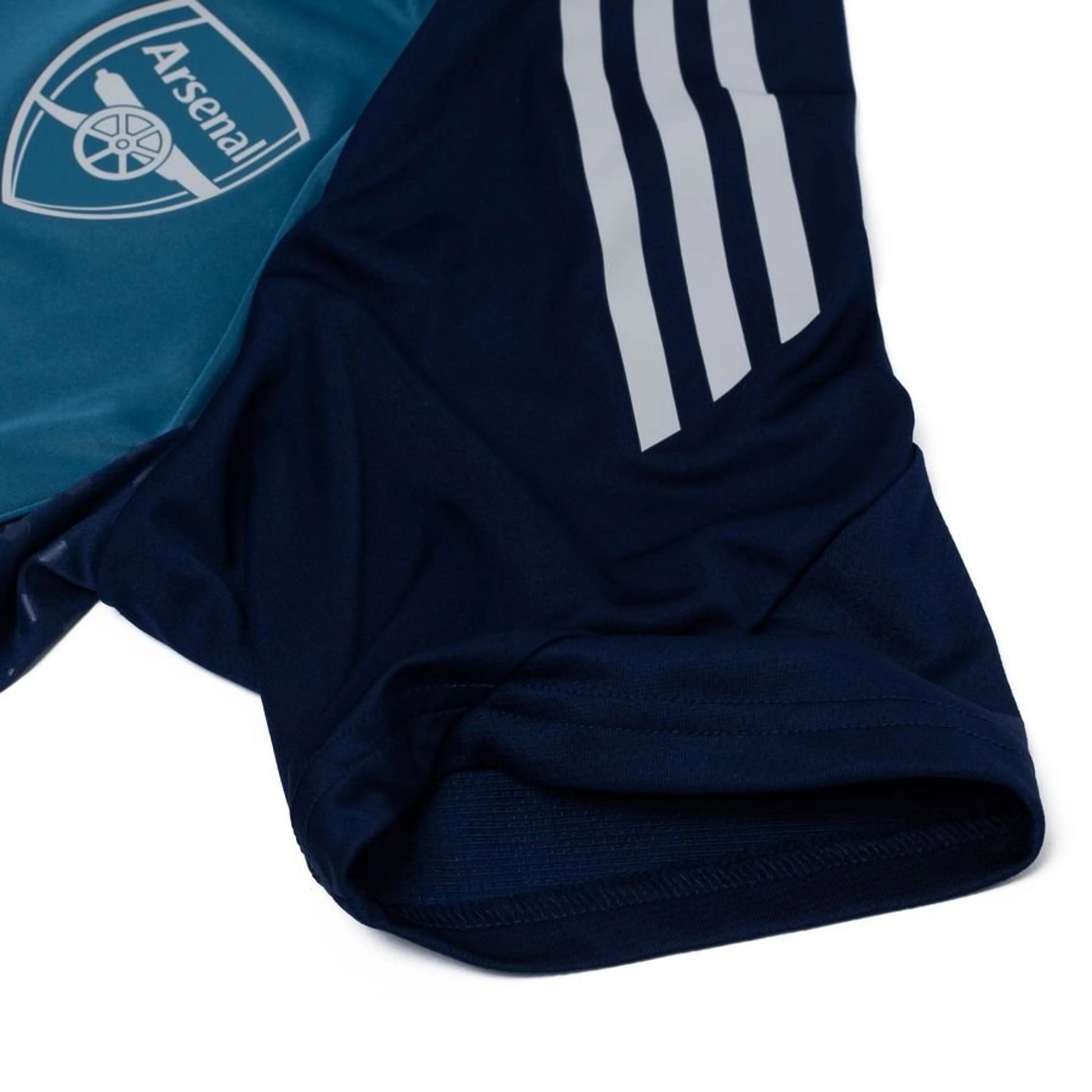 shoulder view of the Adidas Arsenal 2025/26 Training T-Shirt Tiro 25
