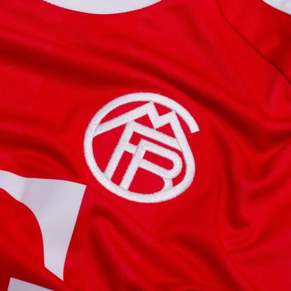 sponsor logo on the Bayern Munchen 2025/26 Third Goalkeeper Jersey
