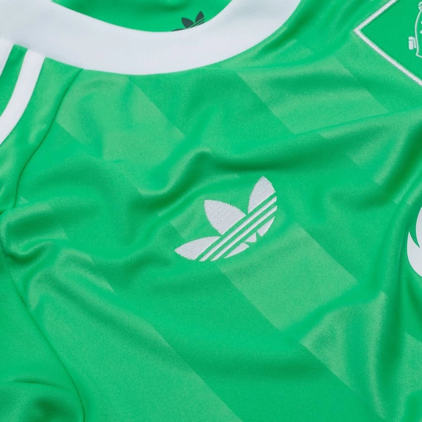 sponsor view of the adidas Manchester United 2025/26 Third Goalkeeper Jersey in Green