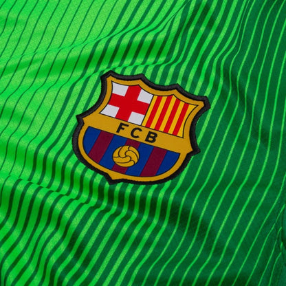 team badge fcb on the Nike FC Barcelona 2025/26 Home Goalkeeper Shirt in Green/Black