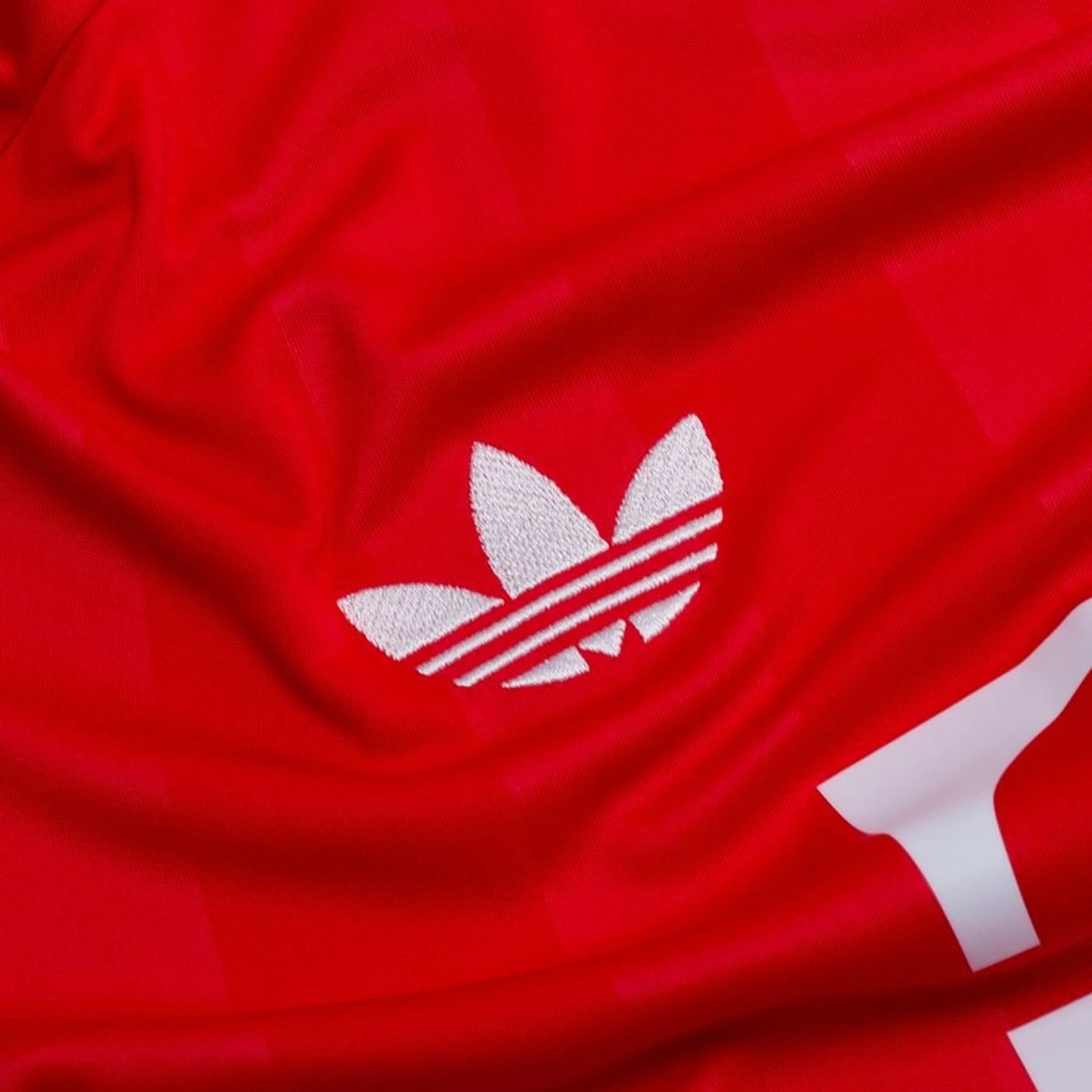 team logo of the Adidas Bayern Munchen 2025/26 Third Goalkeeper Jersey
