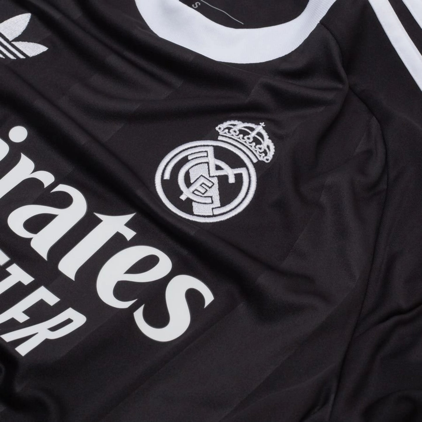 team logo Adidas Real Madrid 2025/26 Third Goalkeeper Jersey