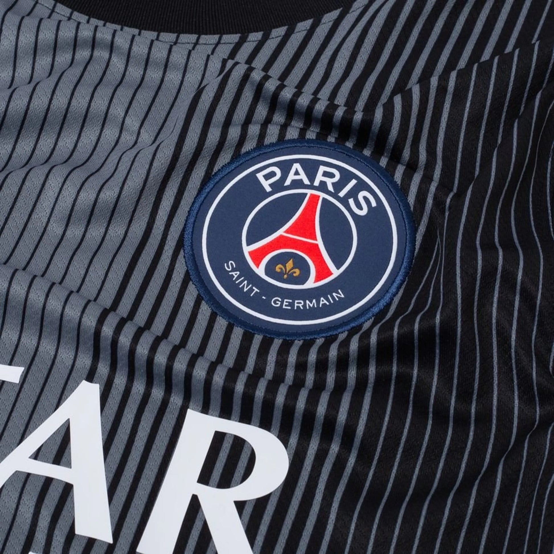 team logo view Nike Paris Saint-Germain 2025/26 Goalkeeper Long Sleeve Jersey