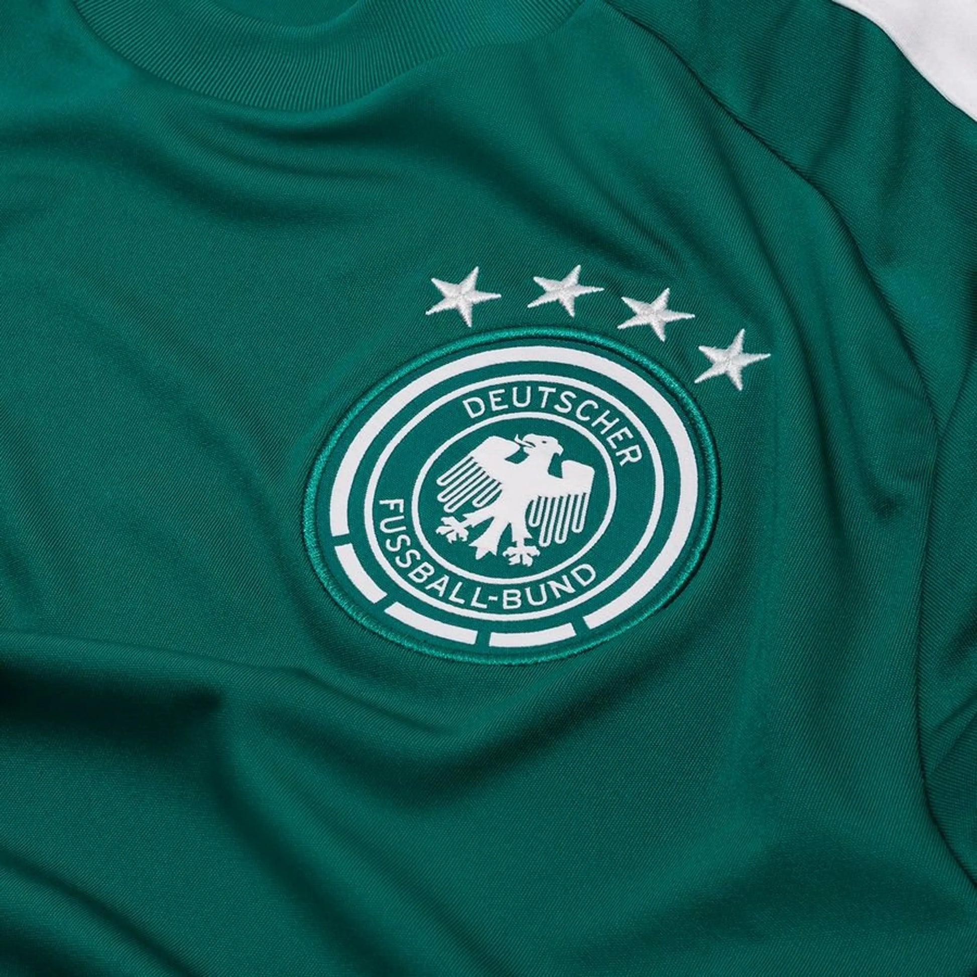 team logo on the adidas Germany 2026 World Cup Goalkeeper Long Sleeve Jersey in Green