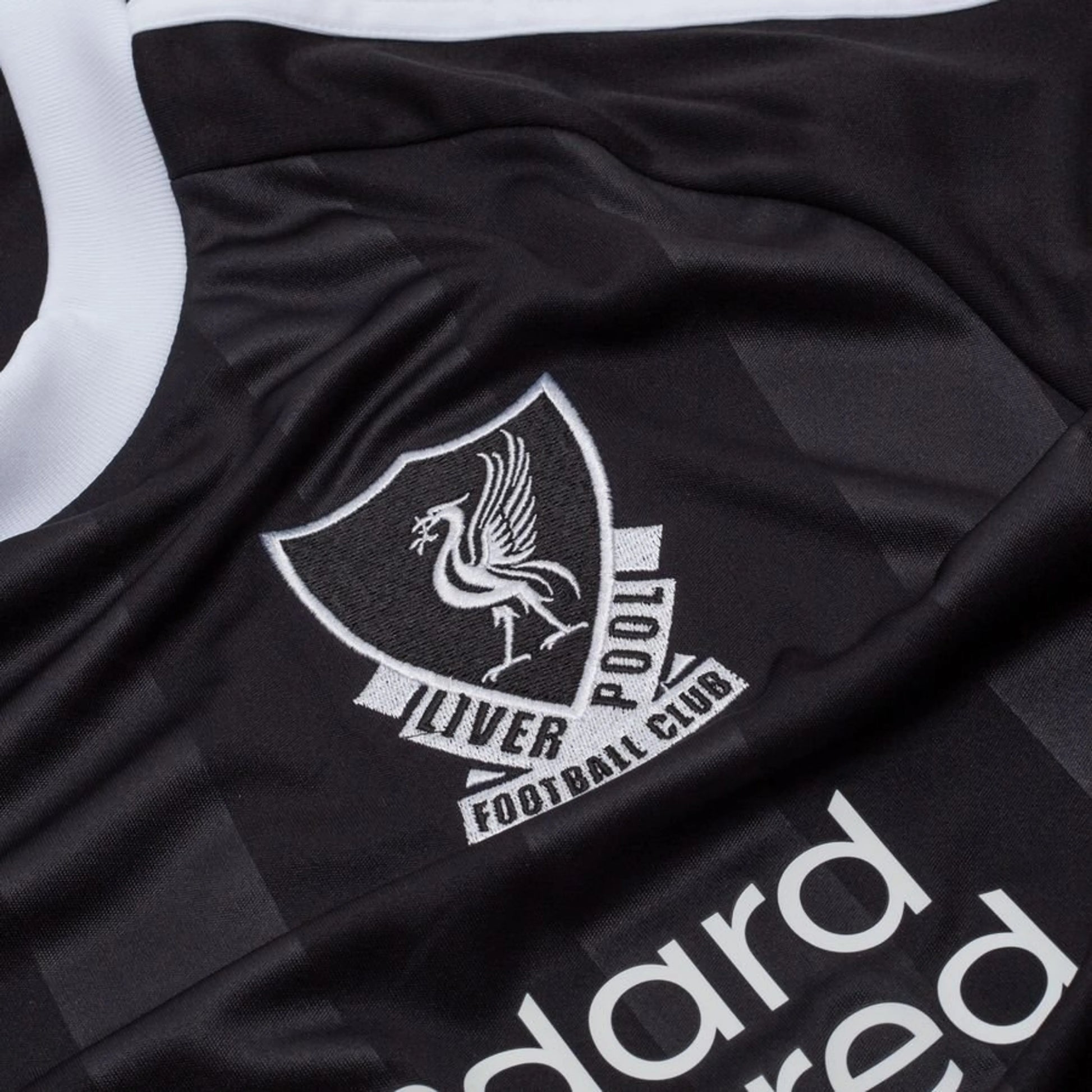 team logo on the adidas Liverpool FC 2025/26 Third Goalkeeper Jersey