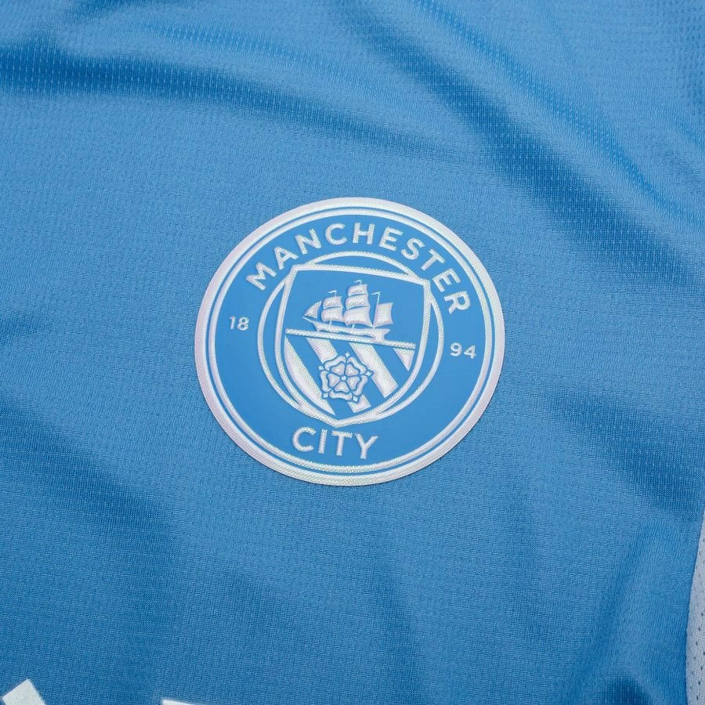 team logo view of the Puma Manchester City Home Long Sleeve Shirt 2026/27 - Blue