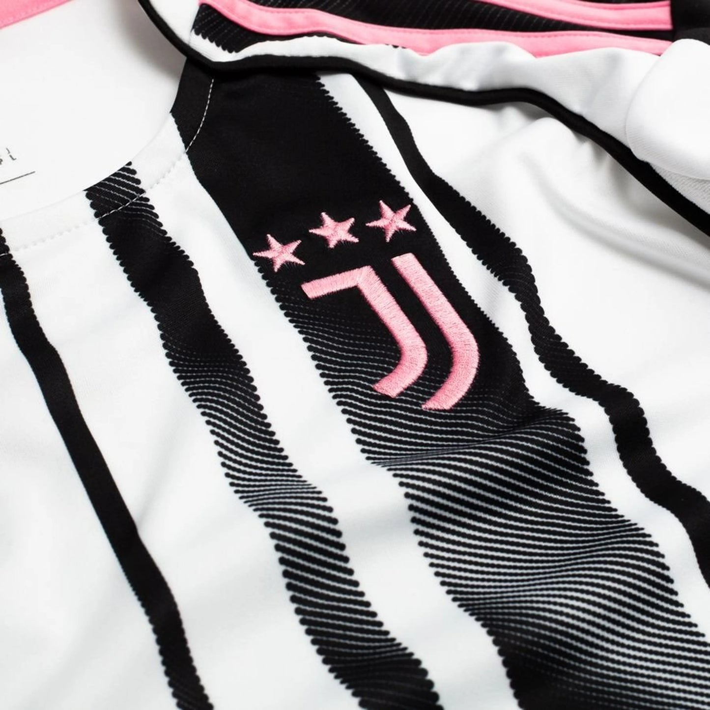 team logo view on the adidas Juventus Home Shirt 2025/26 Women - White/Black