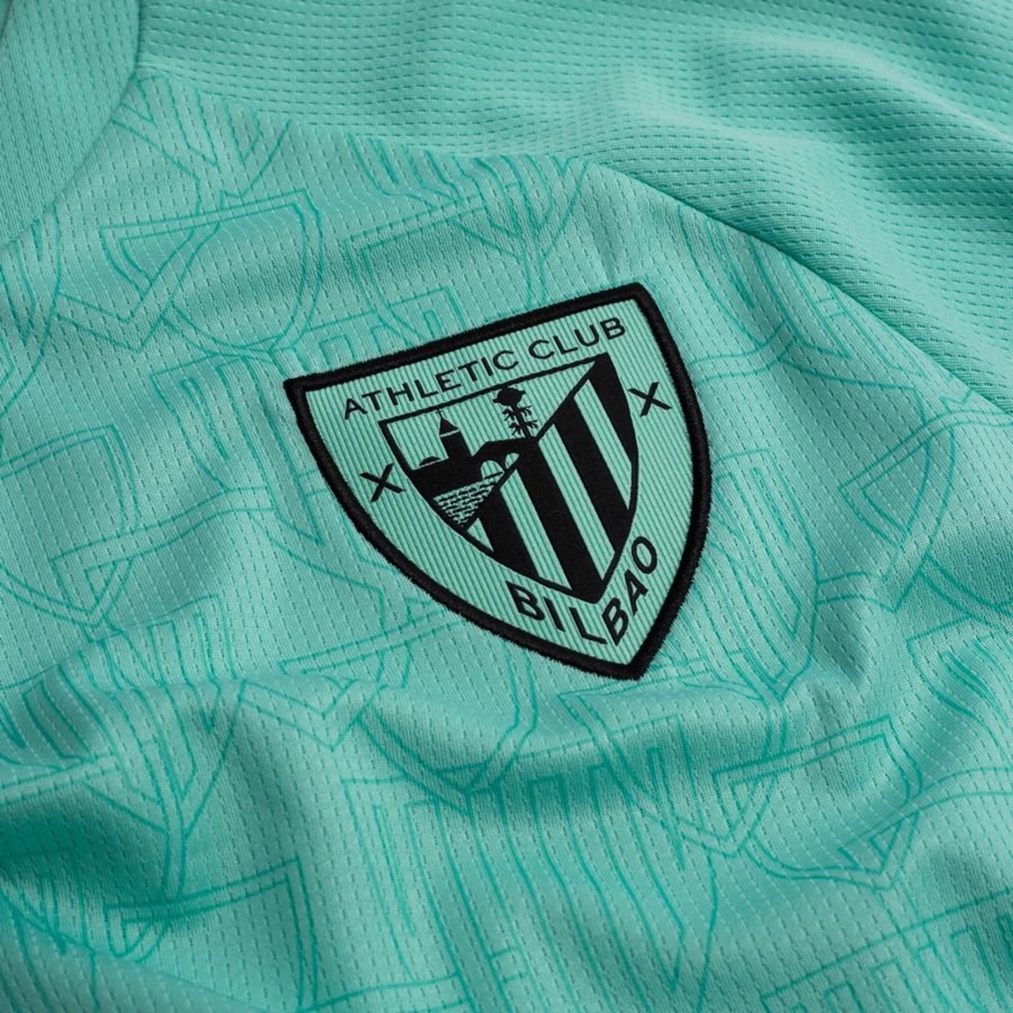 team logo view of the Castore Athletic Bilbao 2025/26 Away Shirt in Blue/White/Red