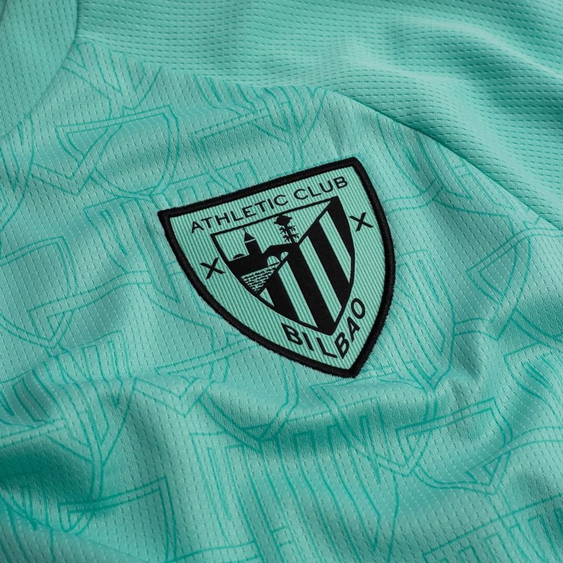 team logo view of the Castore Athletic Bilbao 2025/26 Away Shirt in Blue/White/Red