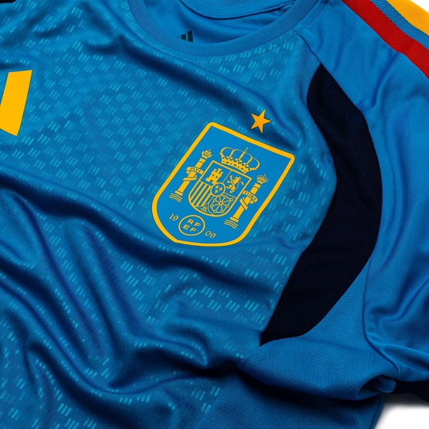 team logo view on the adidas Spain 2026 World Cup Training T-Shirt