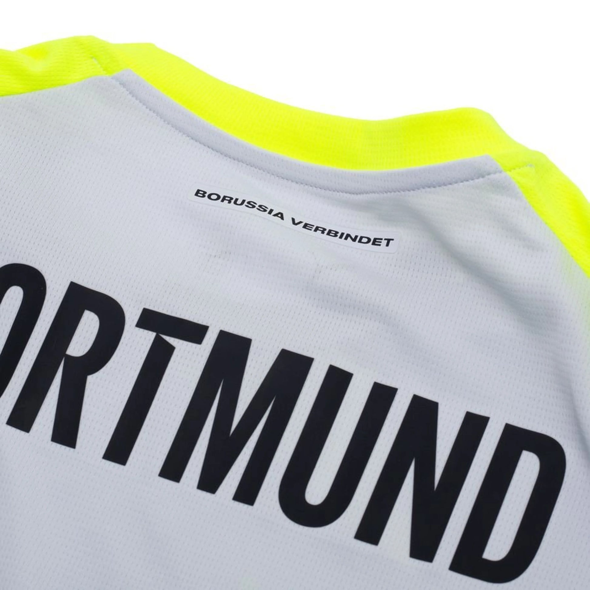 top back neck view of the PUMA Borussia Dortmund 2025/26 Away Shirt in Black and Yellow