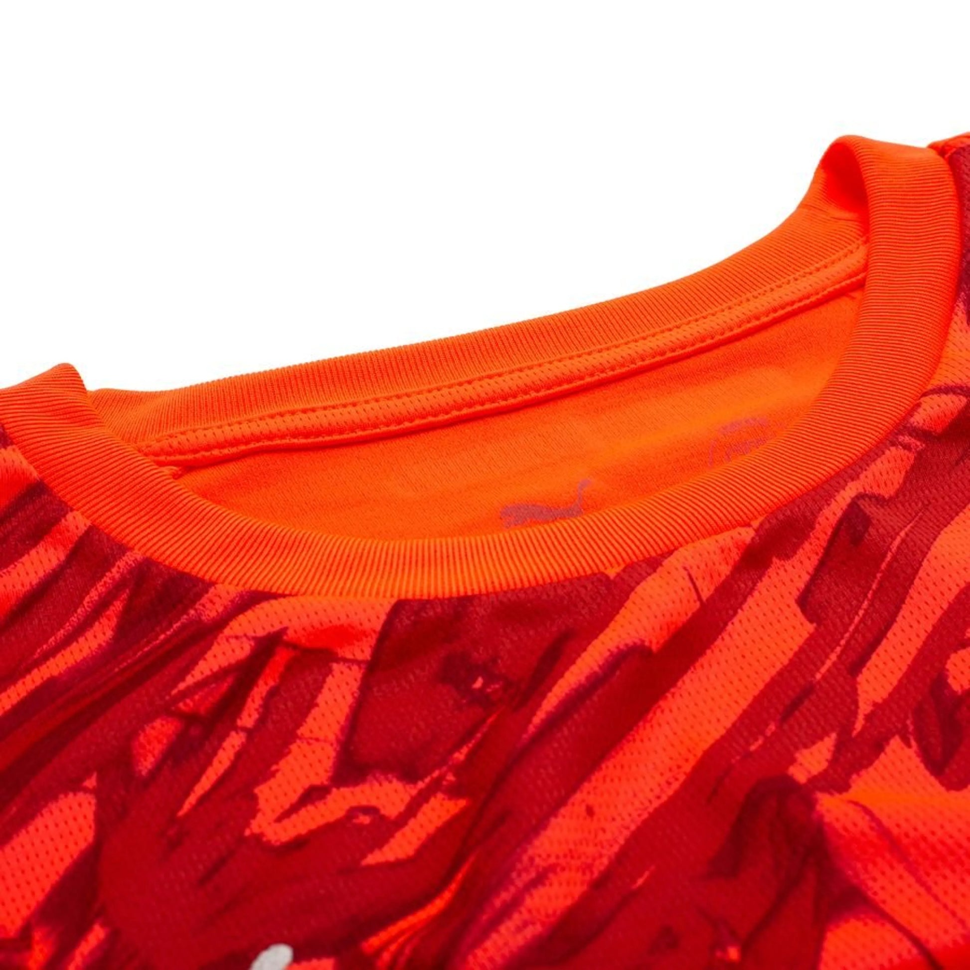 top neck view of the PUMA Borussia Dortmund 2025/26 Goalkeeper Shirt in Red and Black